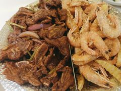 香辣虾牛仔骨-小鱼小牛·鱼牛干锅·脆鱼火锅(世欧广场店)