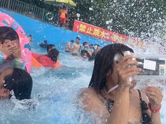 -欢乐水魔方水世界