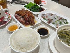 -香港新发烧腊茶餐厅(水围店)