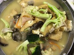 -天天向上素食餐厅(五台山店)