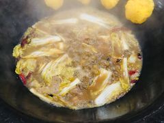 -三江鱼东北特色铁锅炖(骆驼店)