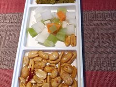 -荷塘秋月·本帮江浙菜(国权路店)