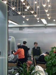 -Tloml salon