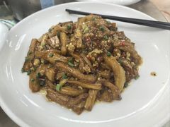 鱼香茄子煲-旺富东海大酒楼(海鲜街店)