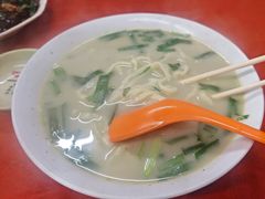 -三百碗宝应长鱼面(板仓街店)