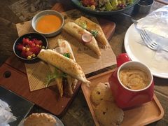 -HIGH FIVE哈福手工汉堡(桂林路店)