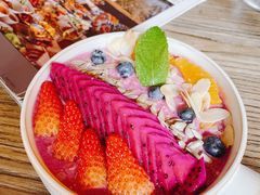 Organic&nbsp;Muesli-Common Table · Brunch & Coffee