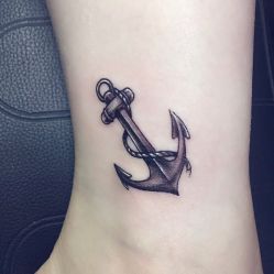 -Black Tattoo Studio