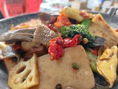 -天天向上素食餐厅(五台山店)