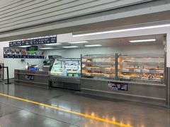 面包甜点陈列柜-山姆美式餐吧(西溪印象城店)