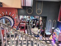 -MELAND CLUB亲子乐园·派对·餐厅(北京芳圆里ID MALL店)