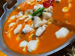 思茅酸汤鱼片-老滇山寨•云南特色菜•地方菜•民族风情歌舞表演(金碧店)