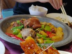 土豆芸豆绘肘子-盈春大饭店(千山路店)