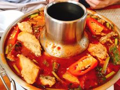 -Chom Cafe and Restaurant