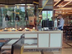 -大中华希尔顿酒店-念自助餐·嗨啤·小龙虾