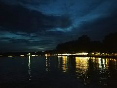 -拉威海鲜市场