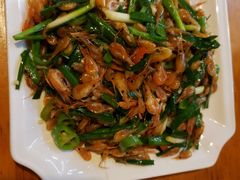 -临江餐馆二楼美食部落