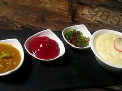 -HIGH FIVE哈福手工汉堡(桂林路店)