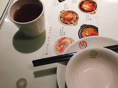 -新大咀港式茶餐厅(宝山万达店)