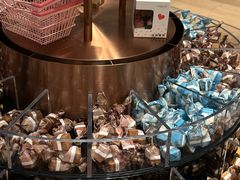 -Laderach 莱德拉(上海环贸iapm店)