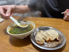 -黄阿姨锅贴大王(万航渡路店)