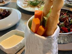 -穹六人间 people 6(岳阳路店)