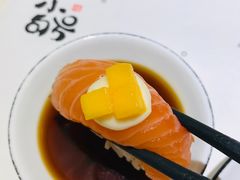 芒果三文鱼寿司-小句号·精致料理(江南环球港店)