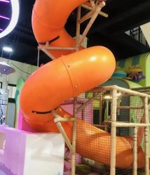 -动力星球家庭亲子游乐中心