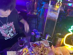 -UP嘻哈酒吧(粉巢店)
