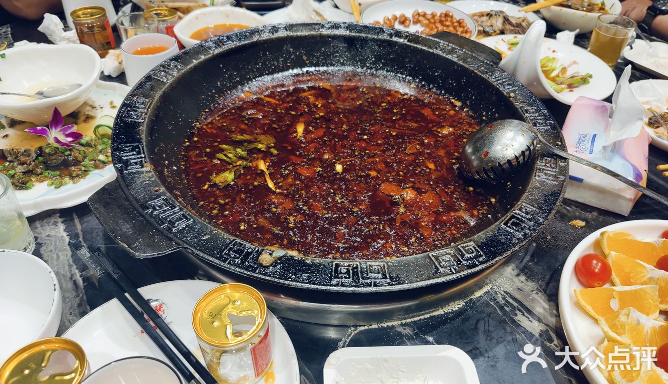 老顾客来大院河吃鱼