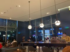 大堂-星巴克(凯德晶萃店)