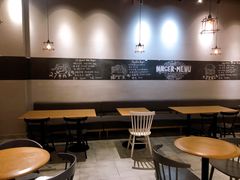 大堂-HELLO 27 意面·沙拉·帕尼尼