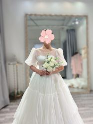 -Lady  Jane高端婚纱礼服馆