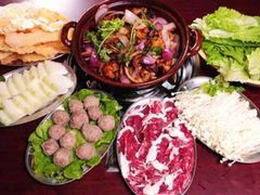 -胡须佬鸡煲四季火锅(龙珠大道店)
