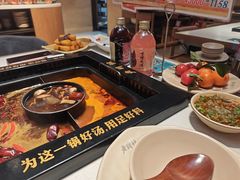 -老牌坊云南鱼豆花火锅(哈西万达店)