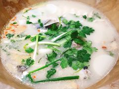 -鲜呦蒸汽石锅鱼(北辰路店)