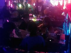 -UP嘻哈酒吧(粉巢店)