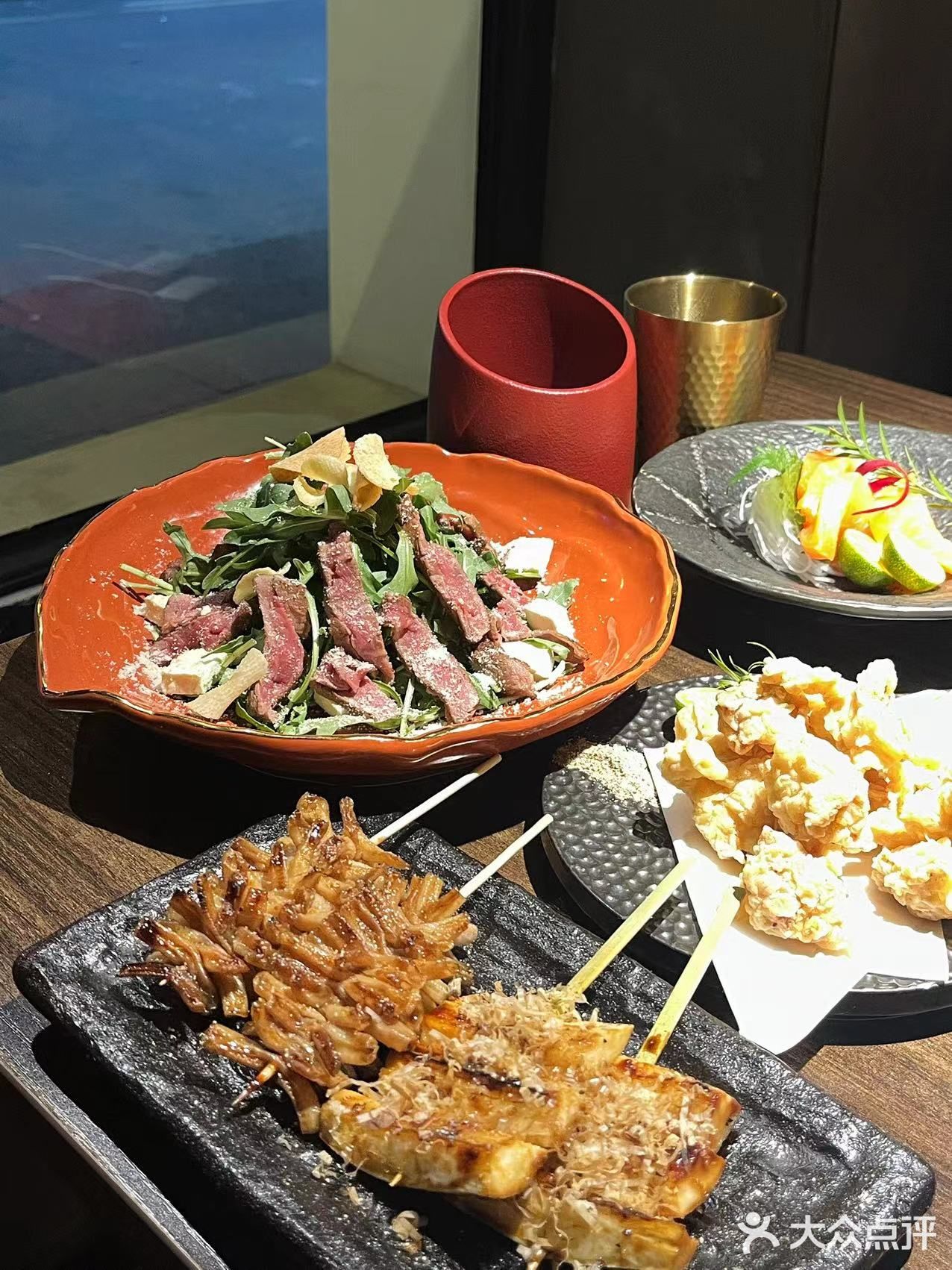 周末就不减肥了吧！去吃日料吃到饱！[嘿哈]