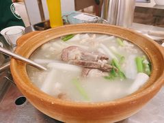 -胡须佬鸡煲四季火锅店(石厦西村直营店)