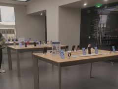 -华为授权体验店(上坤上街购物中心)