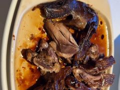 -八府香鸭·啫啫煲(华山路店)