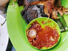 -明记烧鱼美味店