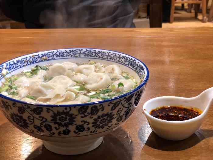 解放路饺子馆(福园广场店)-"在这附近有活动,到了晚上饭点问了一下