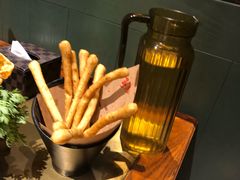 低温茴香小油条-手选潮汕鲜活牛肉火锅(二七广场店)