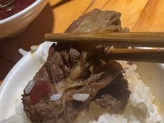-大众跷脚牛肉馆·非遗传承单位(峨眉山店)