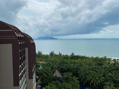 -三亚湾海居铂尔曼度假酒店