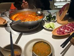 -左庭右院鲜牛肉火锅(金山万达店)