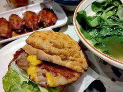 招牌菠萝包-华嫂冰室(湾仔店)