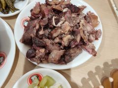 -闫家驴肉老店(华电一校店)