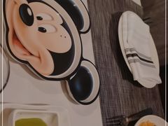 -WOLFGANG PUCK KITCHEN & BAR(迪士尼小镇店)